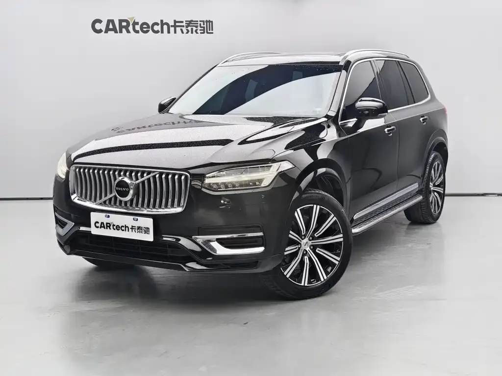 Volvo XC90 — фото 1