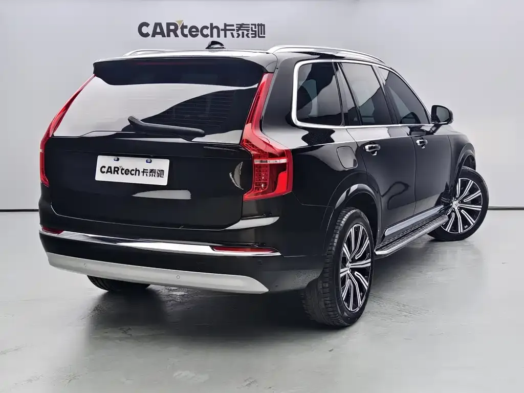 Volvo XC90 — фото 10