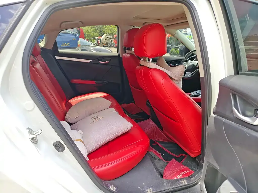 Honda Civic — фото 5