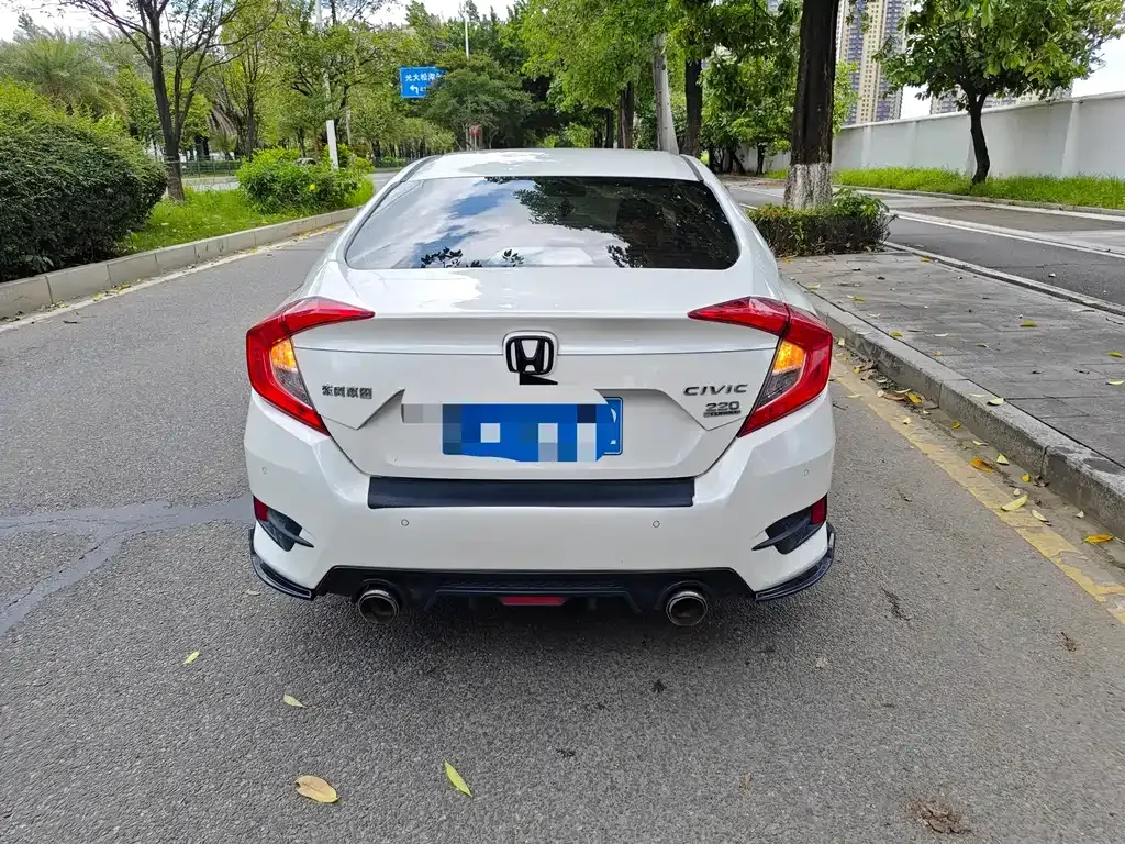 Honda Civic — фото 9