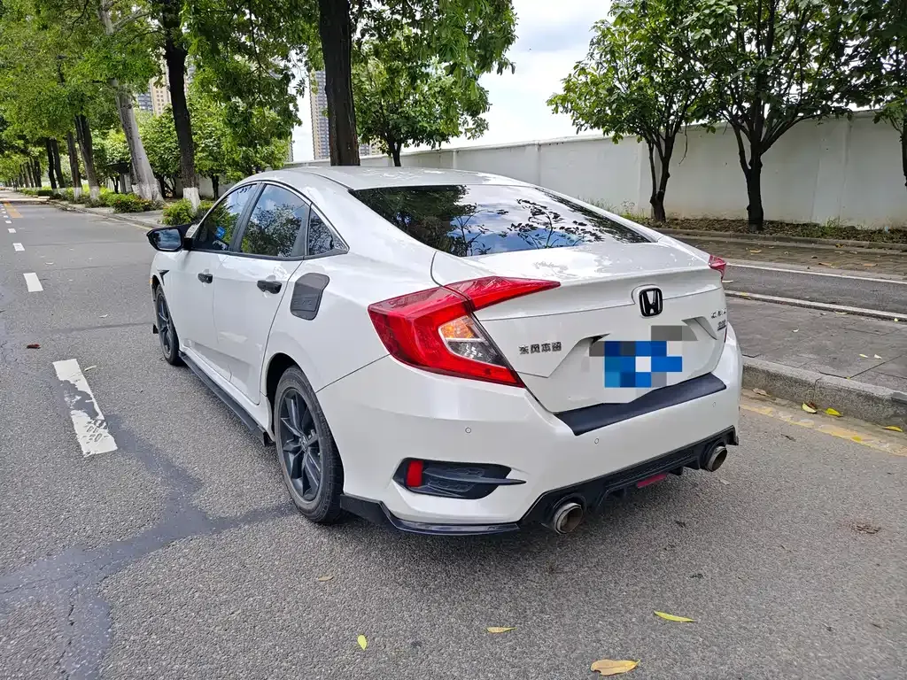 Honda Civic — фото 10
