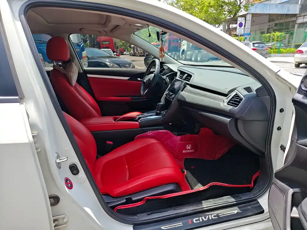 Honda Civic — фото 4