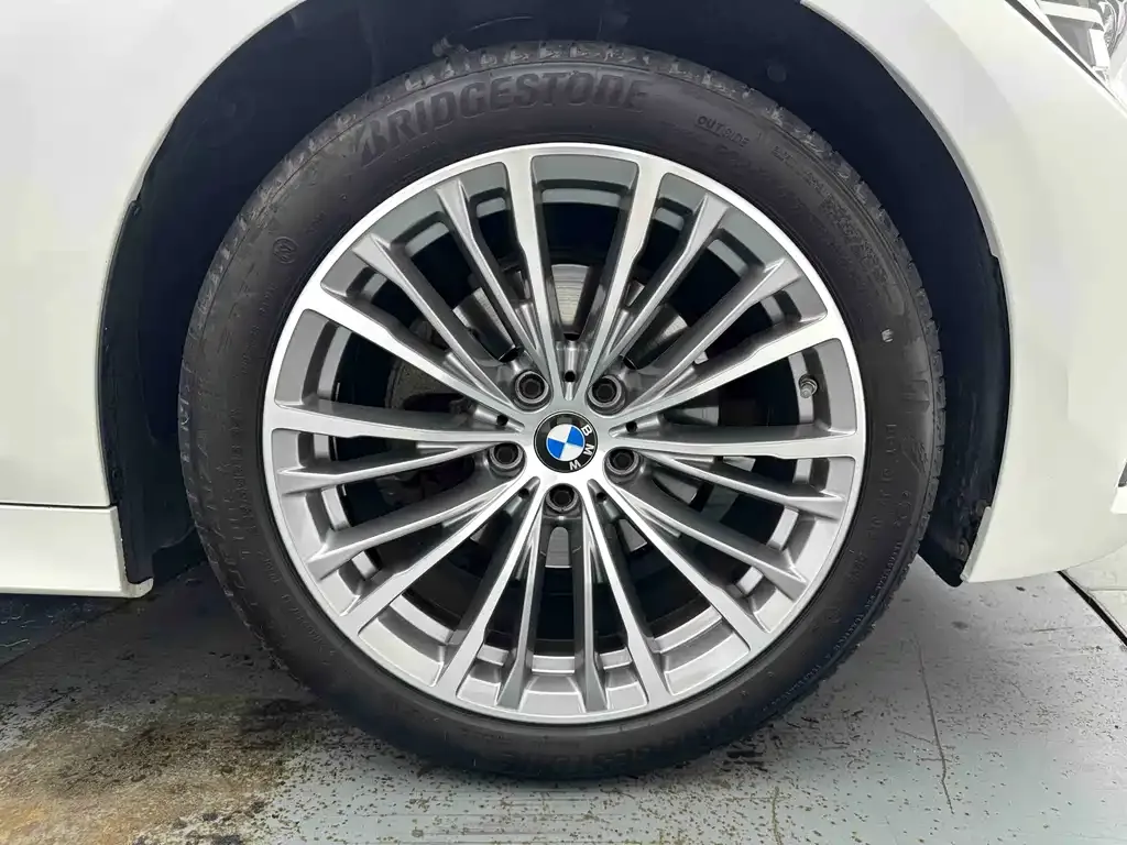 BMW 3 Series — фото 10