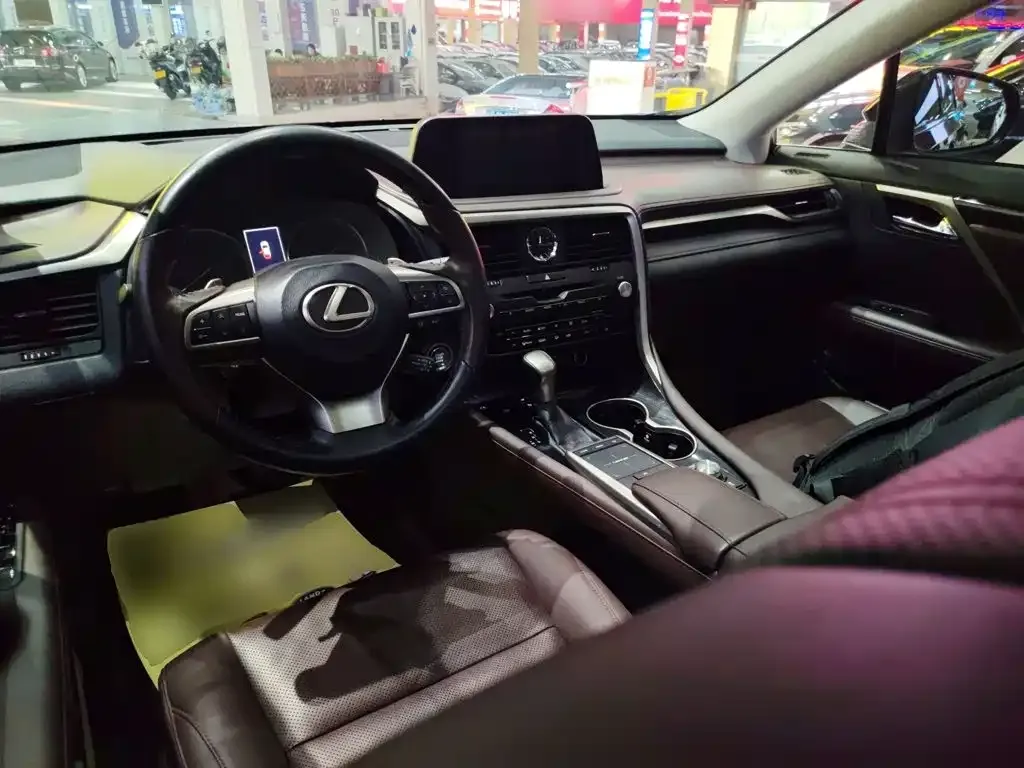 Lexus RX — фото 10