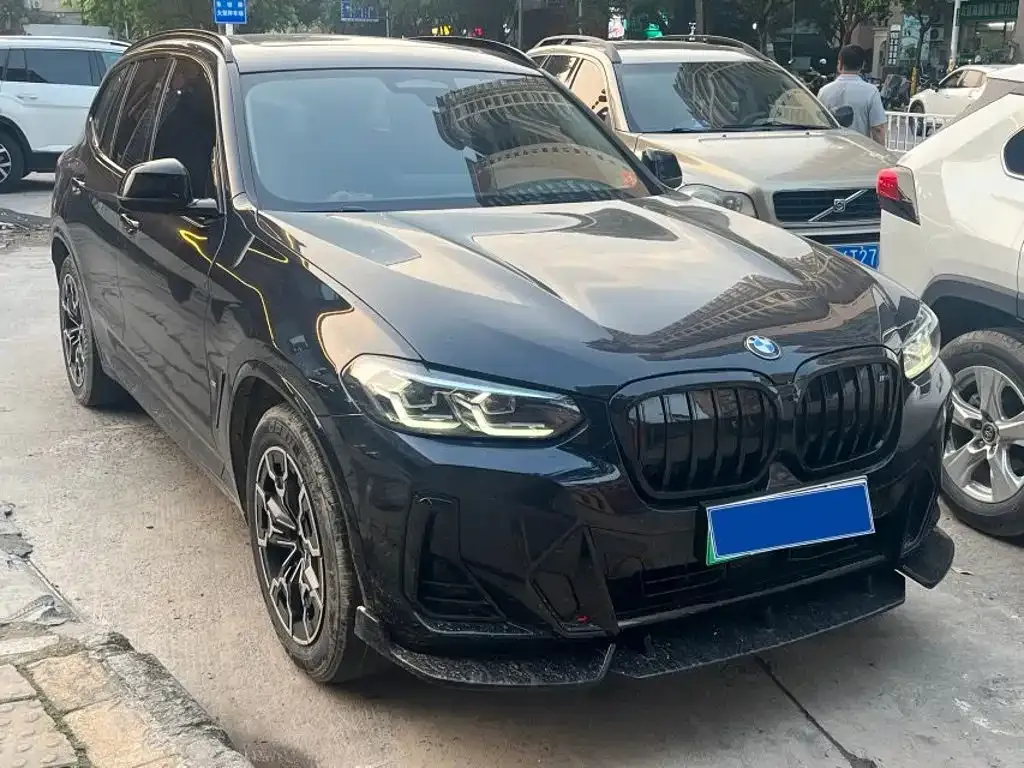 BMW iX3 — фото 1