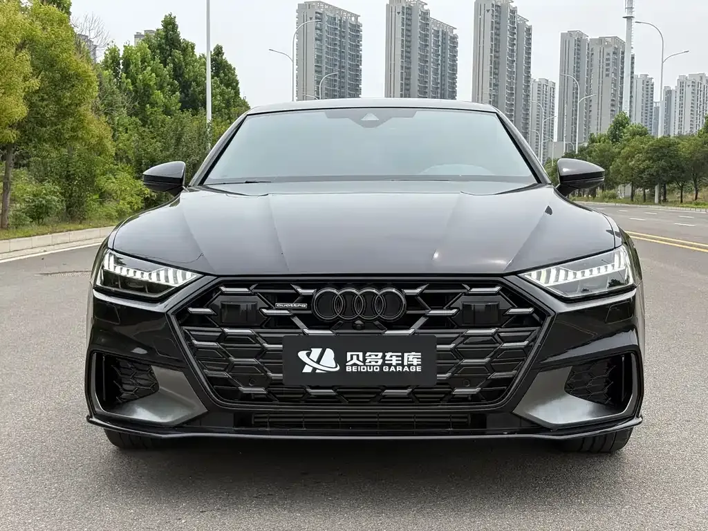 Audi A7L — фото 5