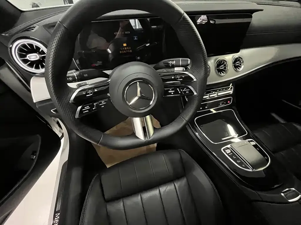 Mercedes-Benz E-Class — фото 10
