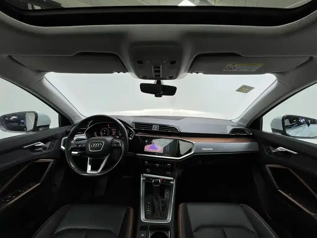 Audi Q3 2021 из CN, фото 7