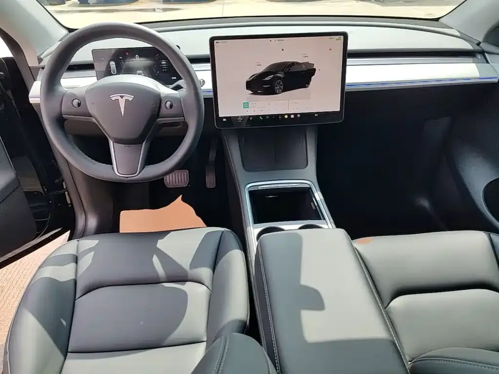Tesla Model Y — фото 2