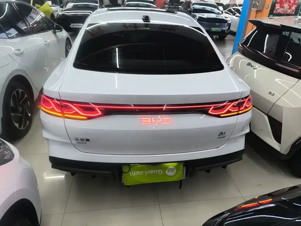 BYD Qin L — фото 2