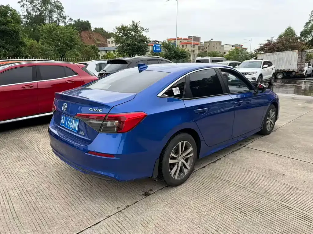 Honda Civic — фото 6