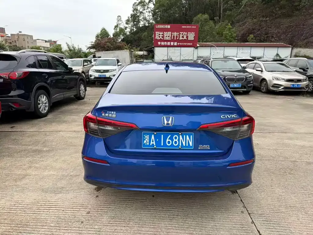 Honda Civic — фото 7