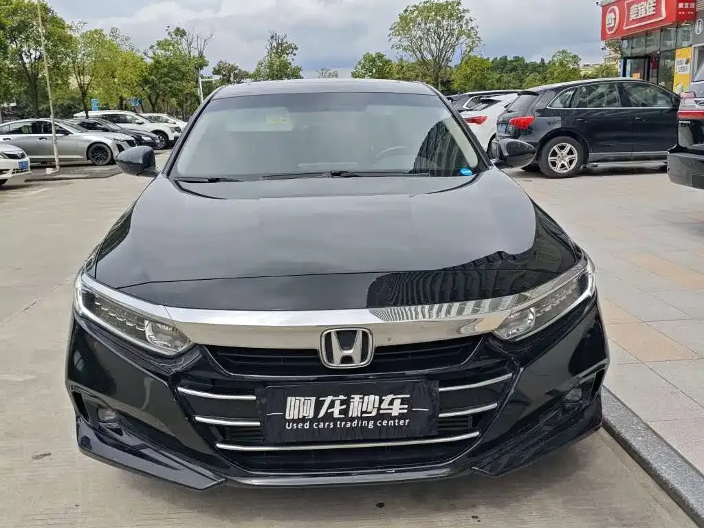 Honda Accord — фото 7