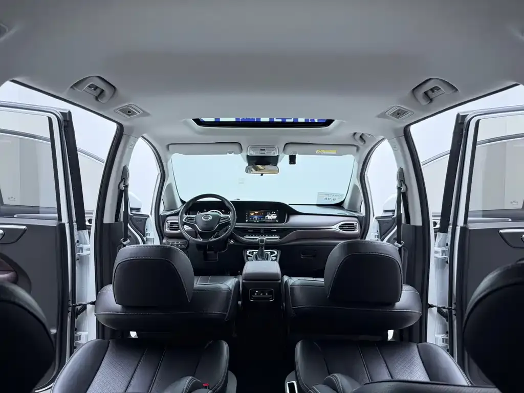 GAC Motor Trumpchi M6 — фото 6