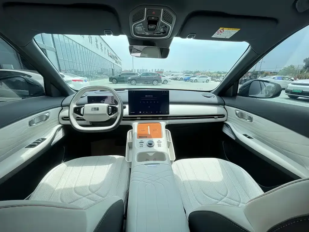 Geely Galaxy Xingjian 7 — фото 10