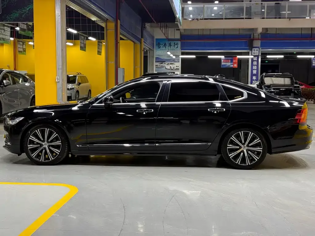 Volvo S90 — фото 10