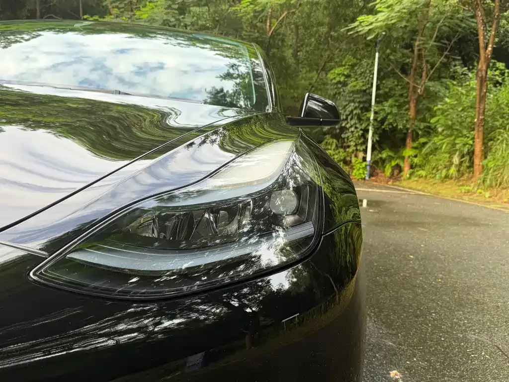 Tesla Model 3 — фото 6