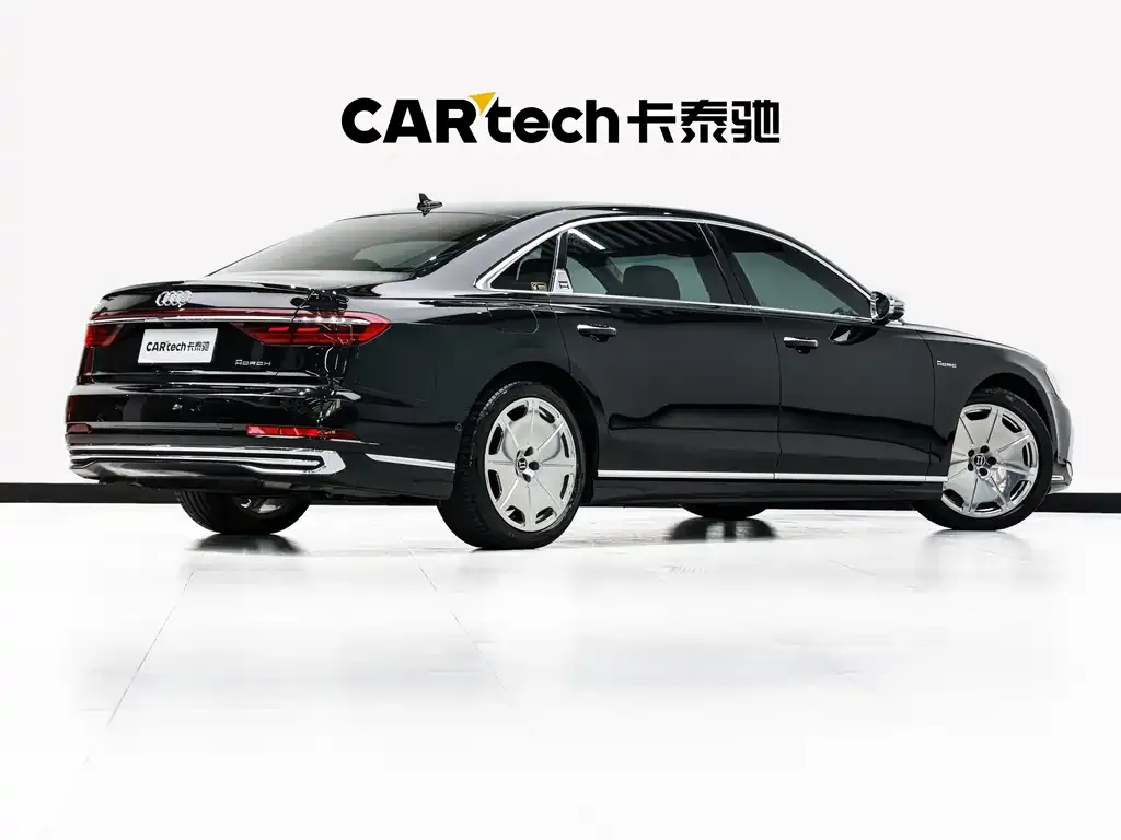 Audi A8 — фото 5