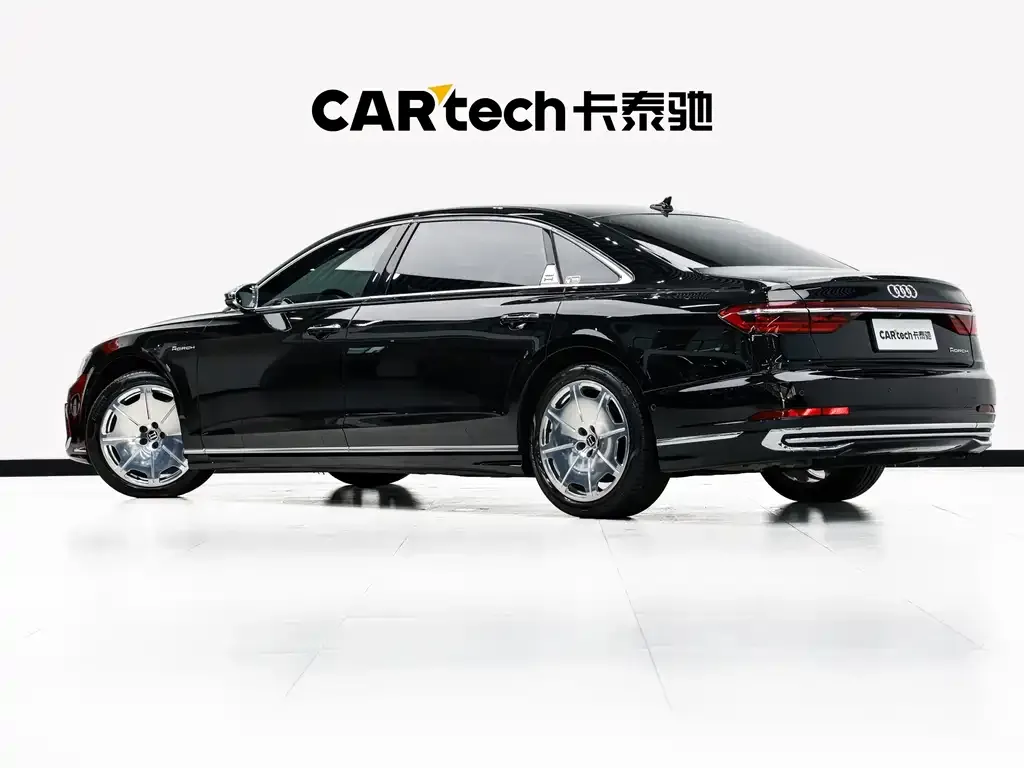 Audi A8 — фото 2