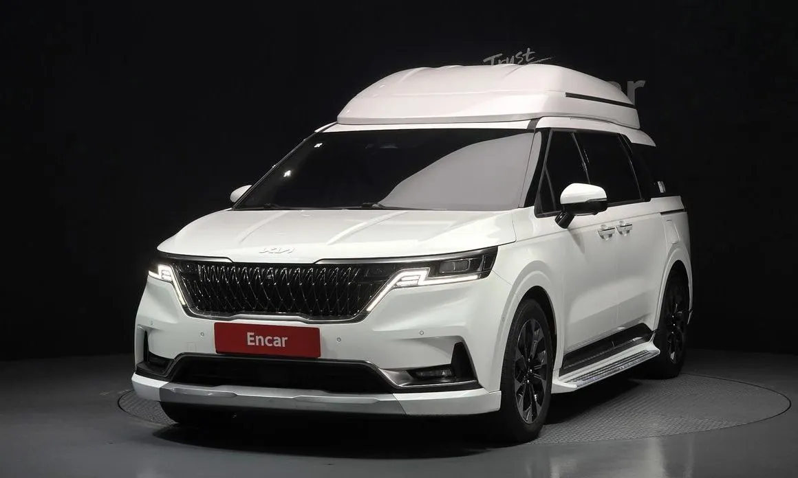 Kia Carnival — фото 1