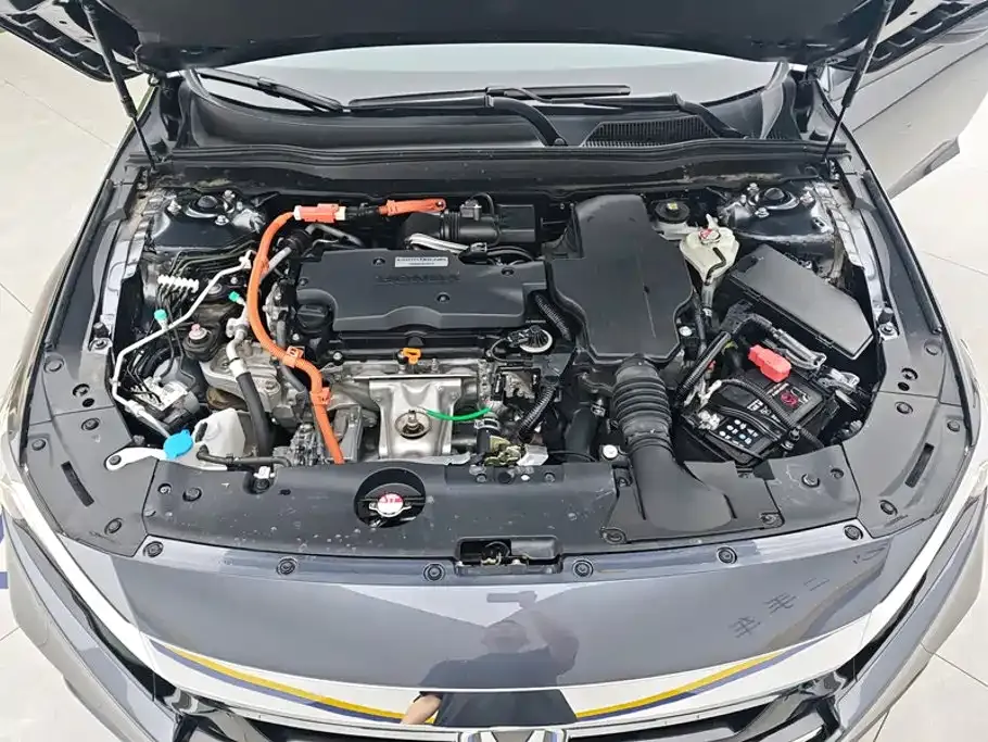Honda Accord — фото 10