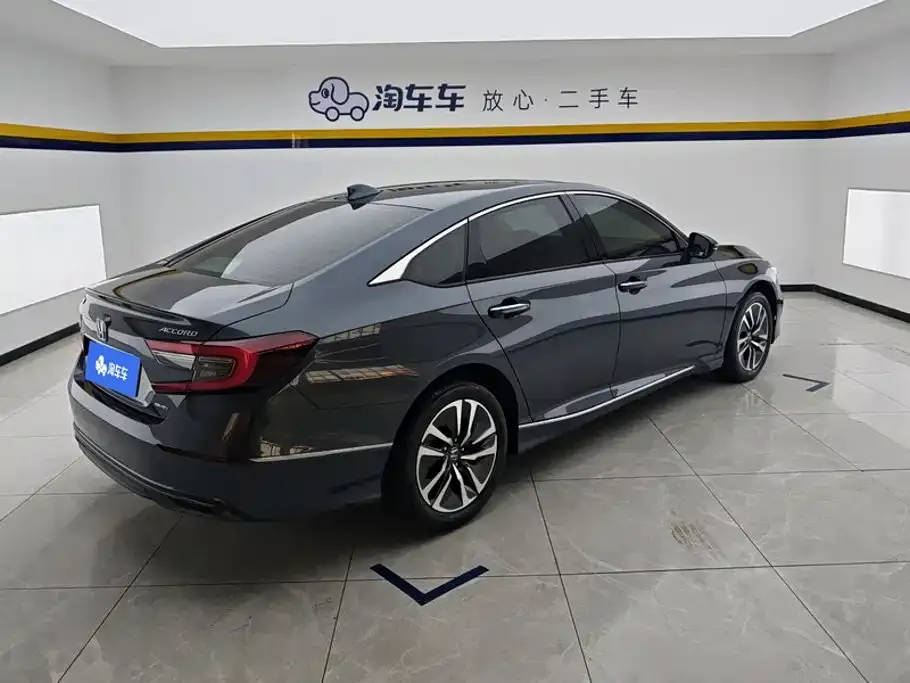 Honda Accord — фото 5