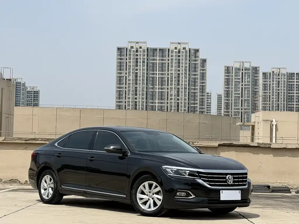 Volkswagen Passat — фото 7