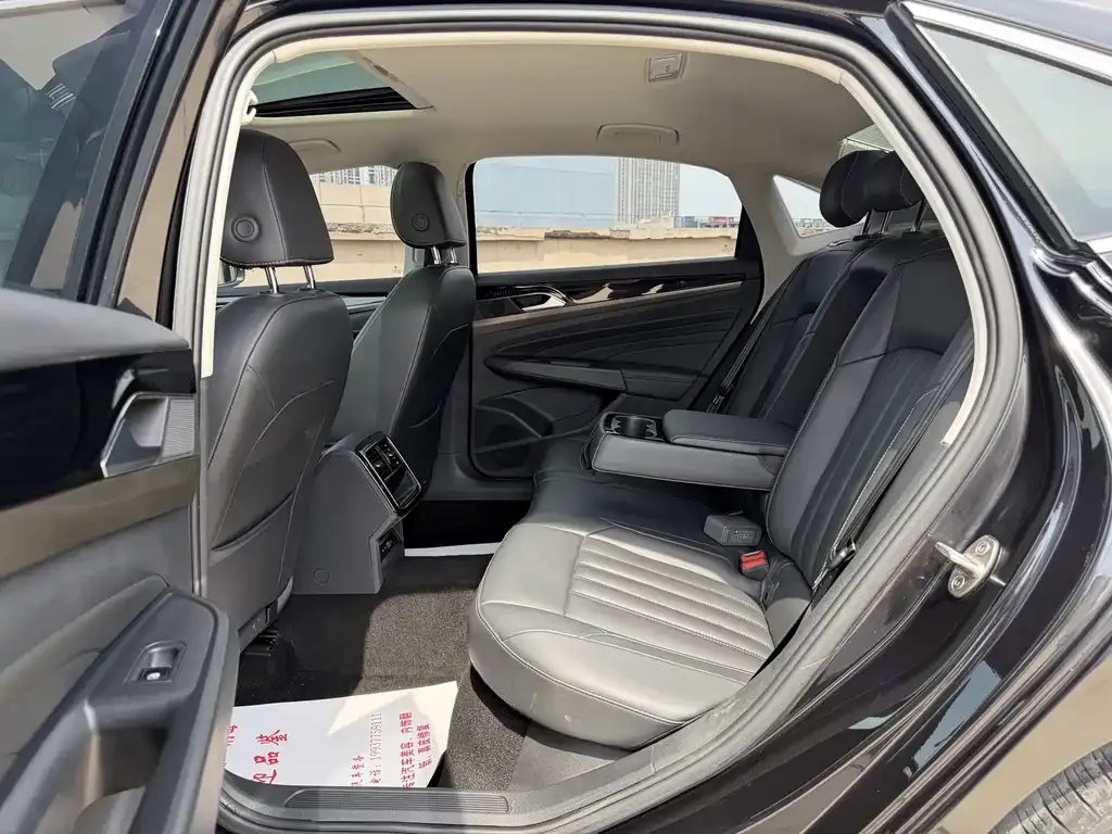 Volkswagen Passat — фото 3