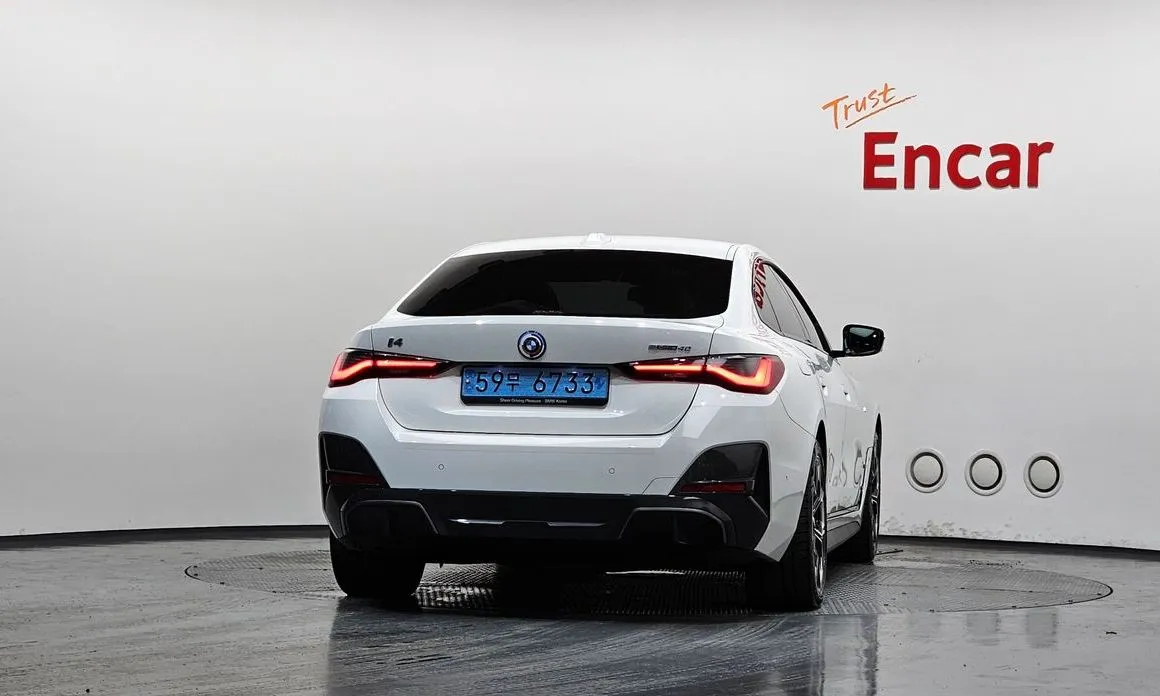 BMW i4 — фото 2