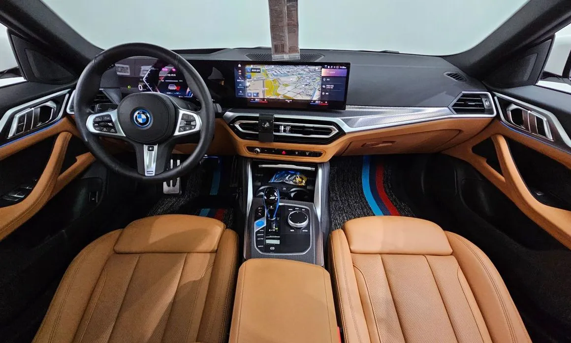 BMW i4 — фото 6