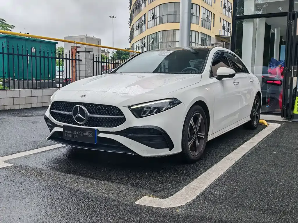 Mercedes-Benz A-Class — фото 1