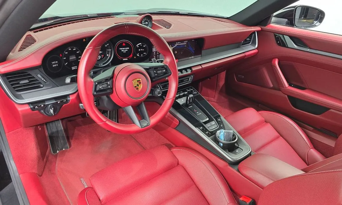 Porsche 911 2021 из KR, фото 7