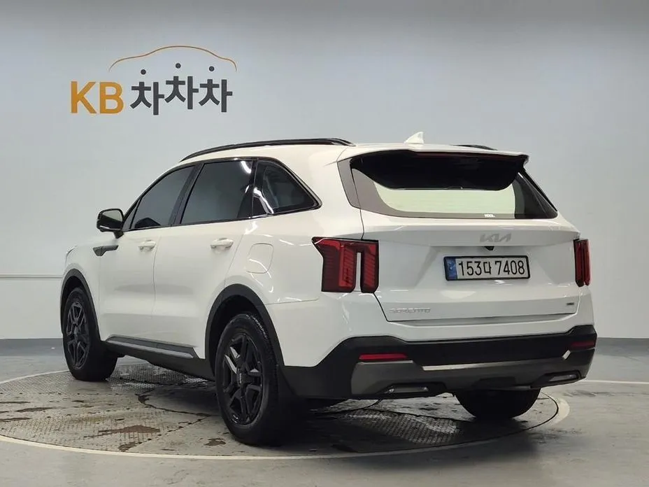 Kia Sorento — фото 6