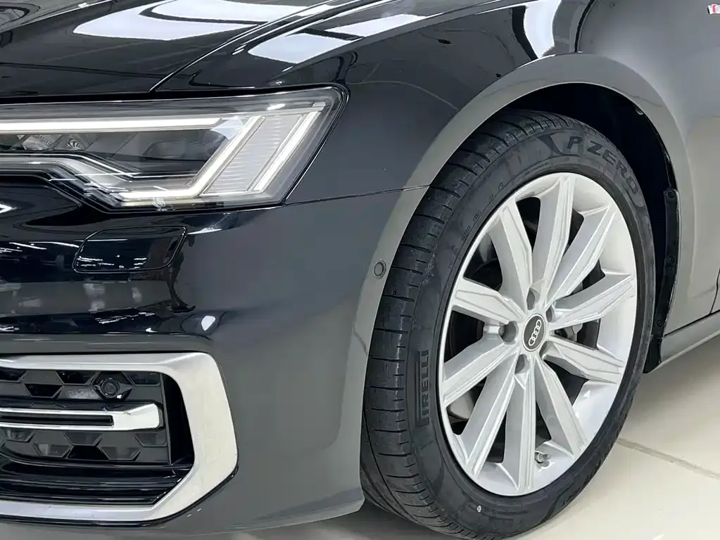 Audi A6L — фото 6