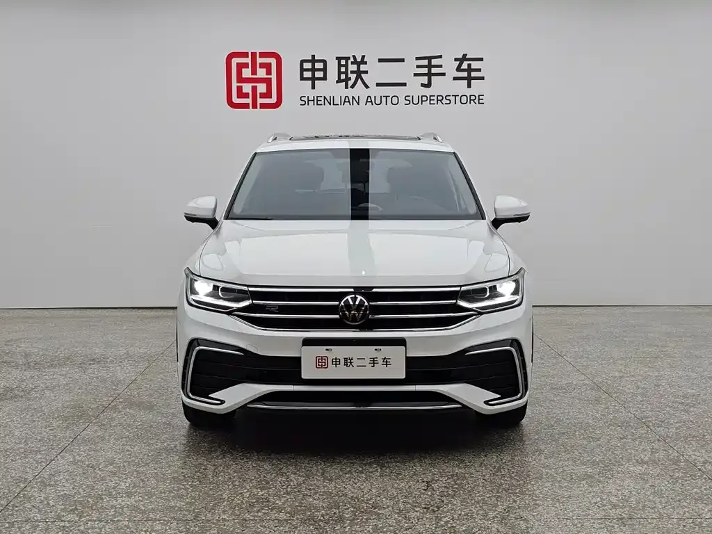 Volkswagen Tiguan L — фото 7