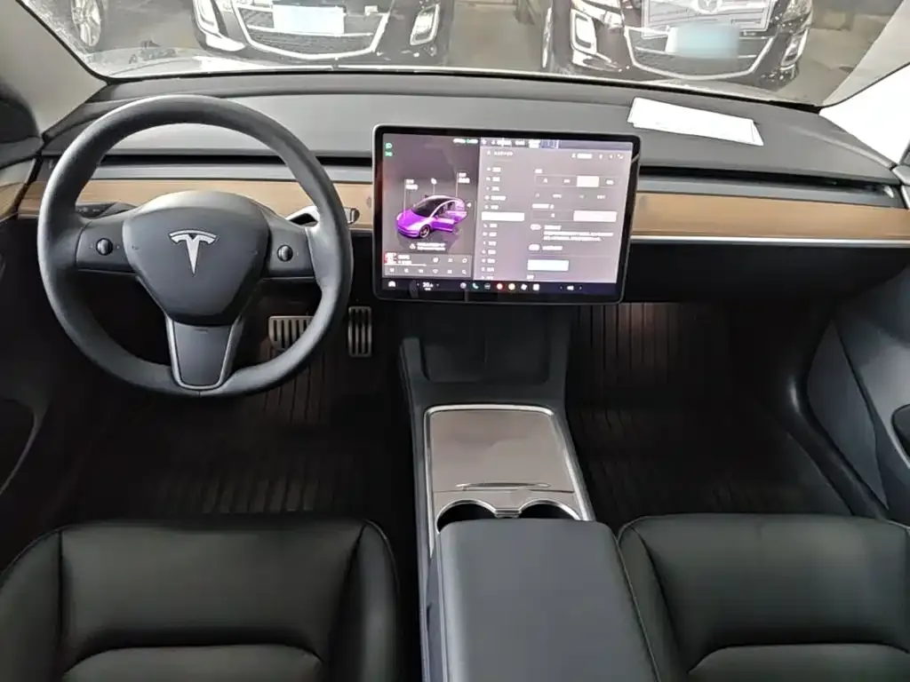 Tesla Model 3 — фото 6