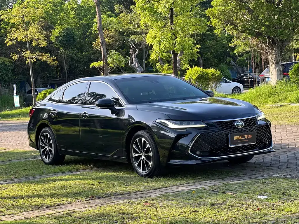 Toyota Avalon — фото 5