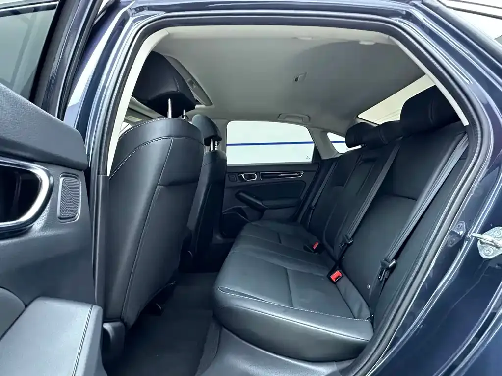 Honda Civic — фото 7