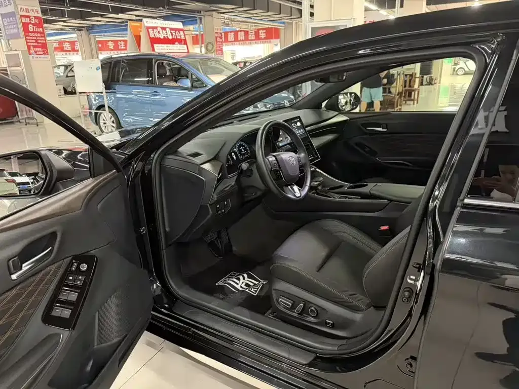Toyota Avalon — фото 7