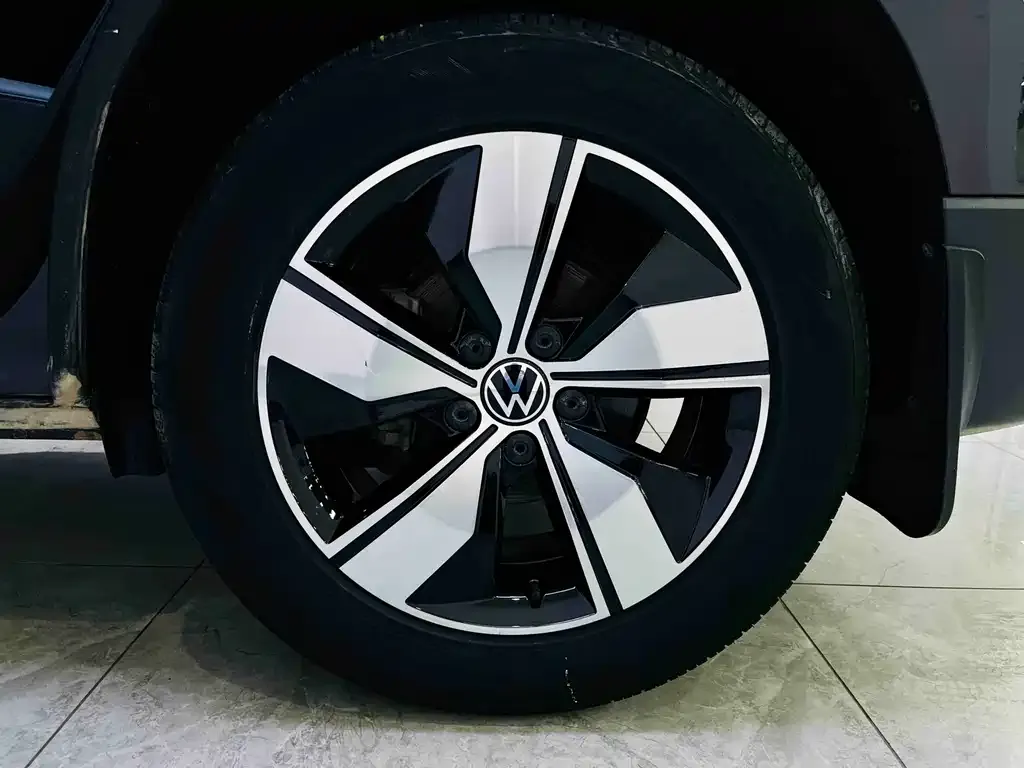 Volkswagen Tharu — фото 5