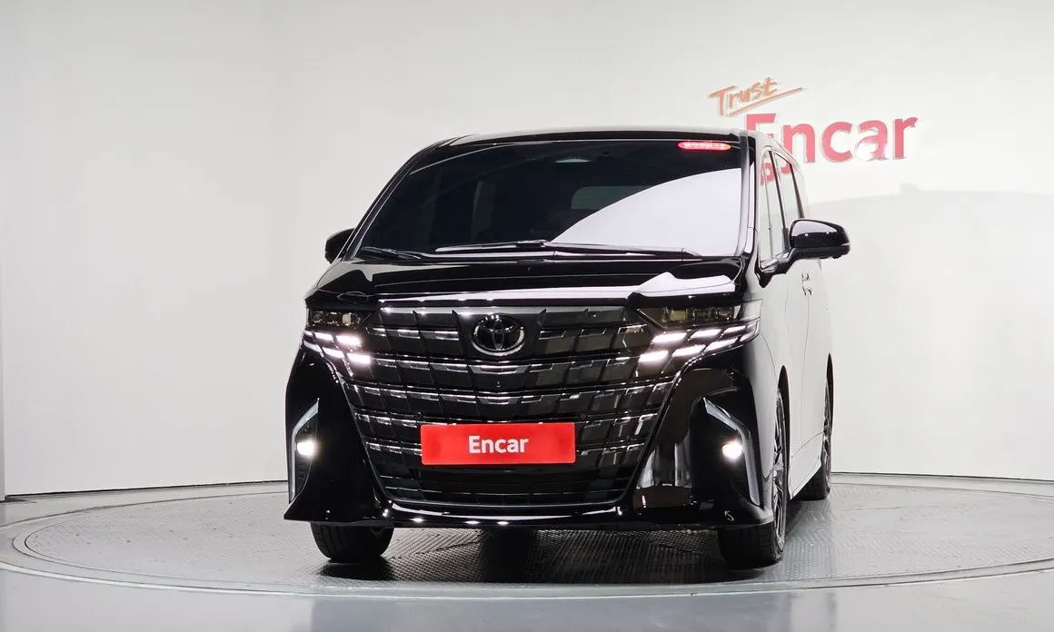 Toyota Alphard — фото 7