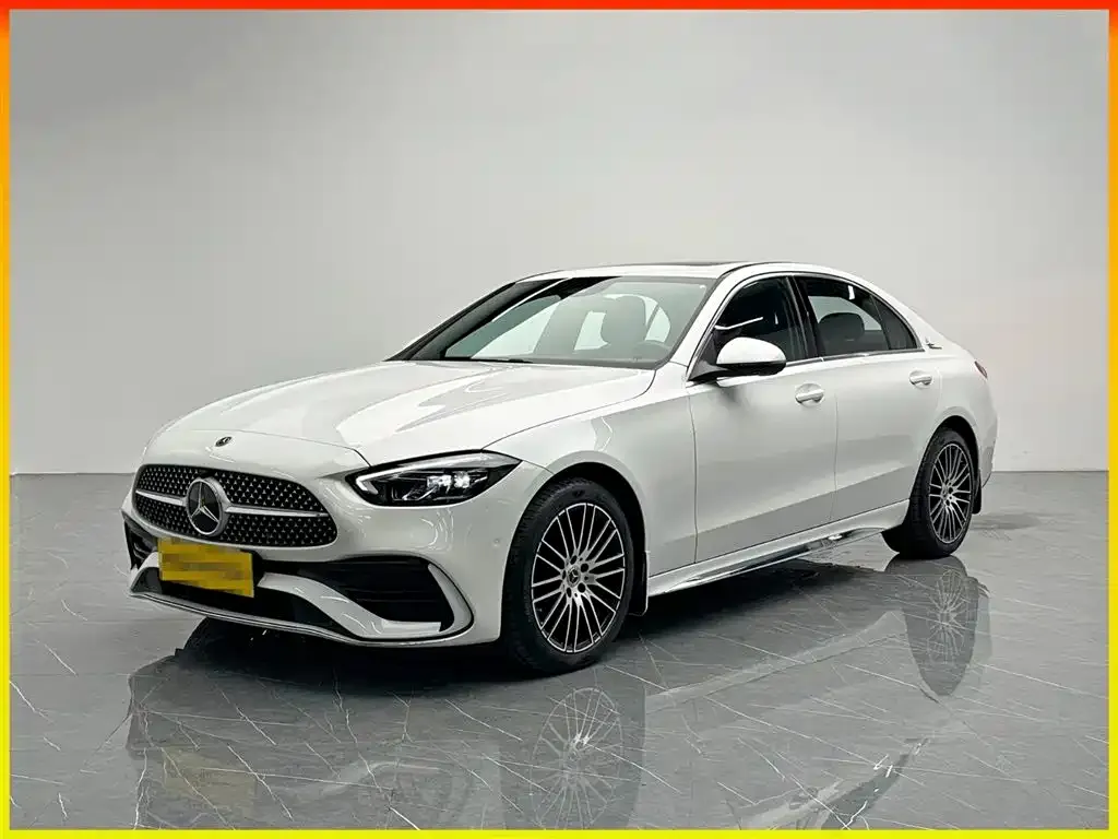 Mercedes-Benz C-Class — фото 1