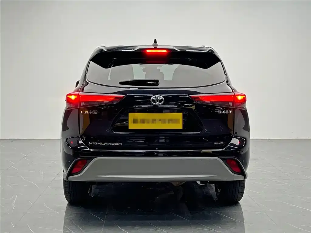 Toyota Highlander — фото 2