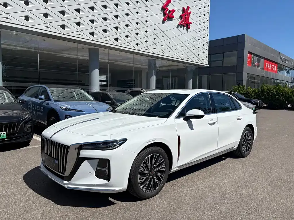 Hongqi H5 — фото 1