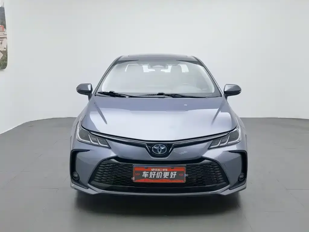 Toyota Corolla — фото 5