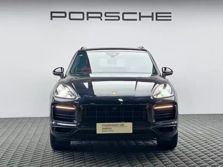 Porsche Cayenne — фото 2