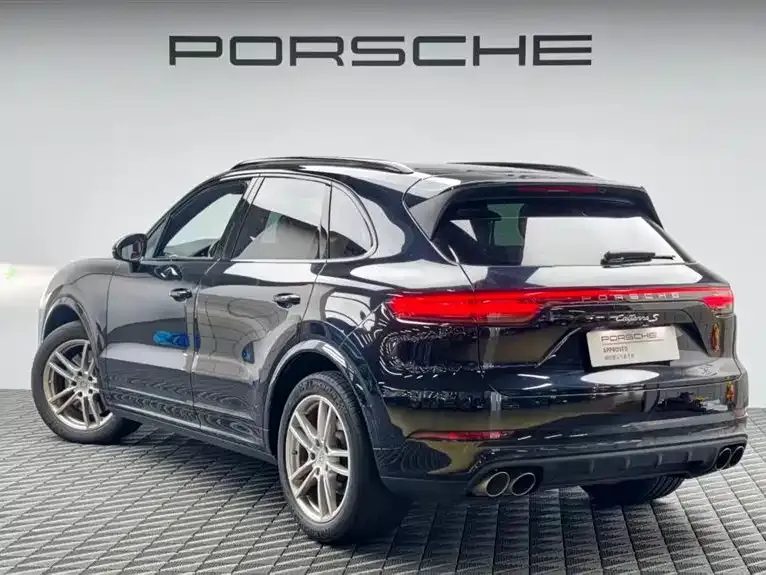 Porsche Cayenne — фото 9