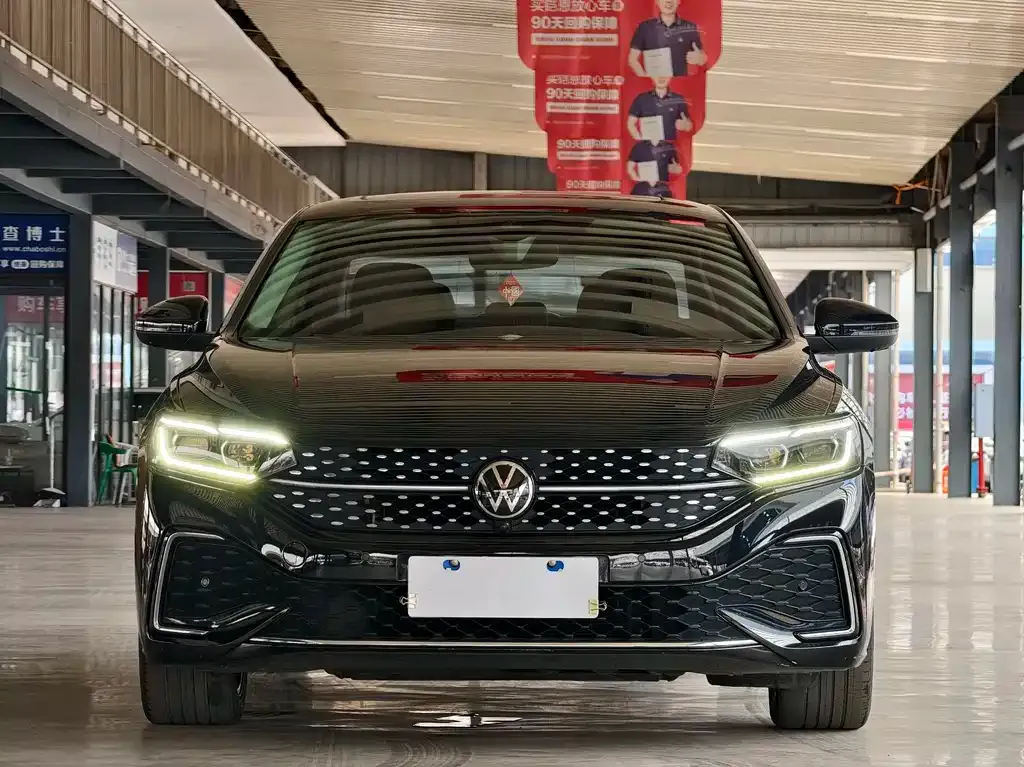 Volkswagen Passat — фото 3