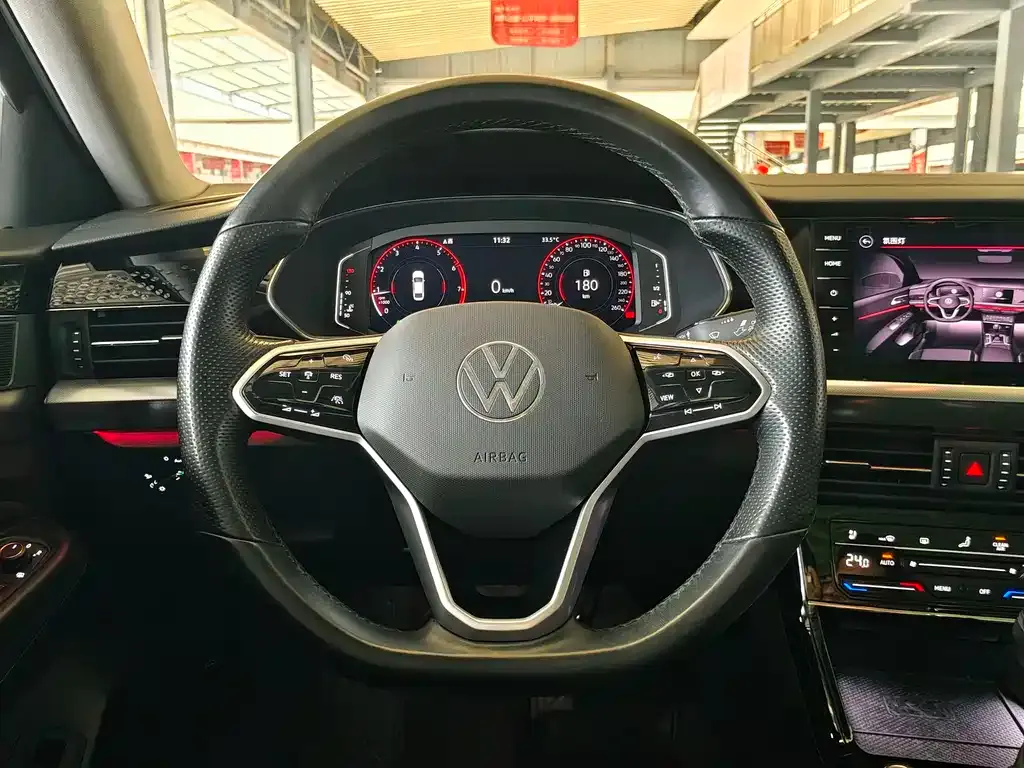 Volkswagen Passat — фото 4