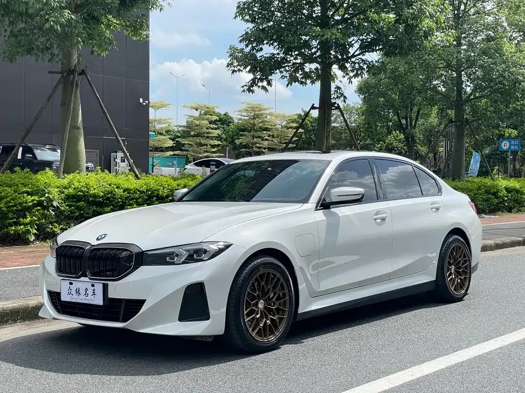 BMW i3 — фото 1